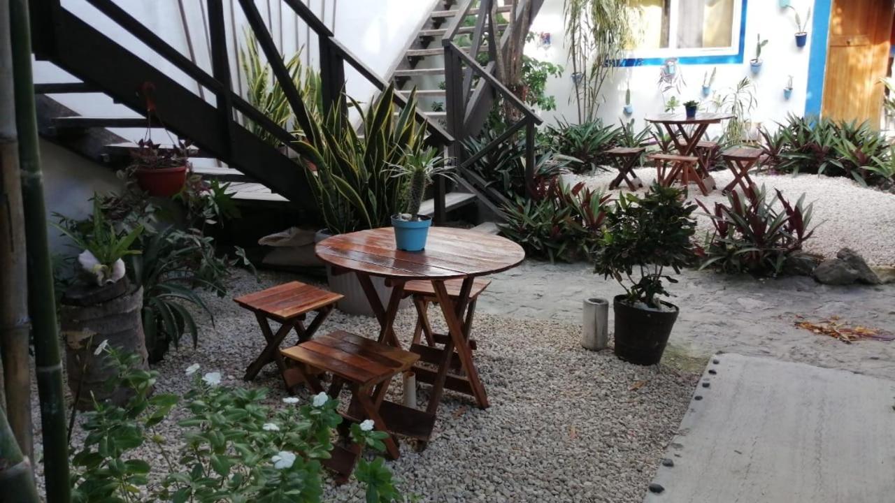 Hostal Jardin Mahahual Exterior photo